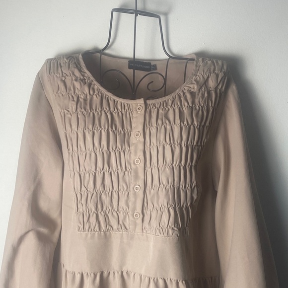 PrettyLittleThing Light Cream Smocked Midi Dress - Picture 2 of 4